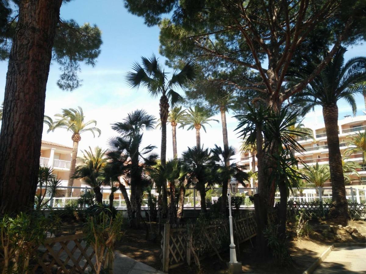 Open Residence Golfe Juan Валлорис Экстерьер фото